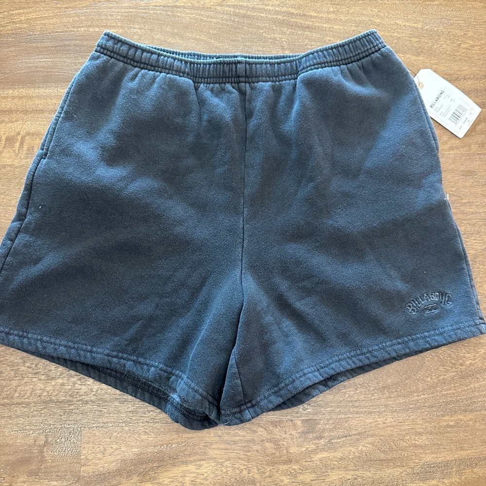 Brand new with tags woman’s billabong shorts!